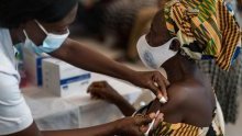 Covid-19&nbsp;: «&nbsp;Aucun pays ne s’en sortira à coups de rappels&nbsp;», prévient le Chef de l’OMS