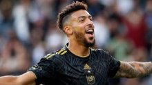 Mercato OM : La piste Denis Bouanga activée pour reformer le duo avec Aubameyang ?
