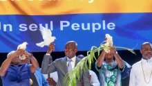 Oligui Nguema participe à une journée de prière œcuménique au Palais des Sports