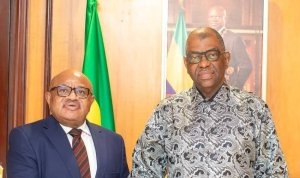 Gabon&nbsp;: Face au chef de l’UNOCA, Barro Chambrier défend l’image d’un pays stable et attractif